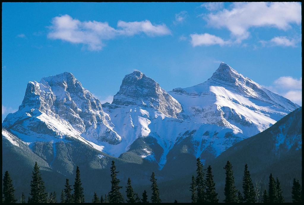 Canmore Crossing エクステリア 写真